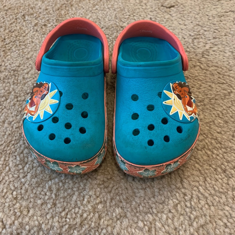 Crocs